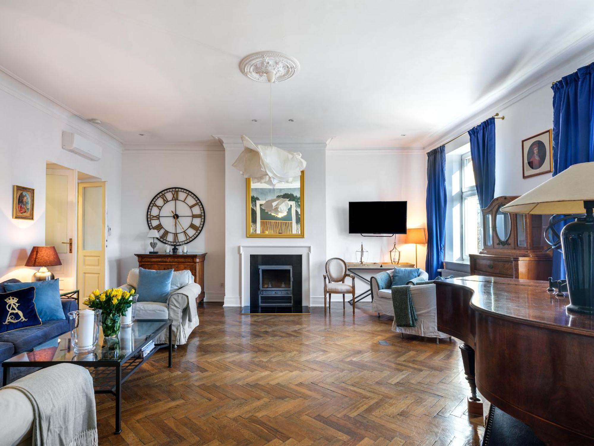 Tyzenhauz Apartments Podwale Street Krakau Buitenkant foto